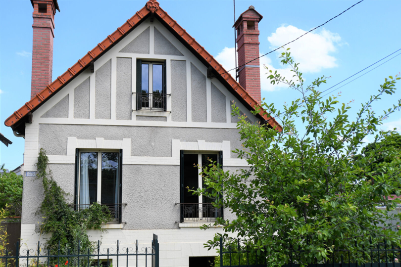 Maison située à Chatou de 108 m² à 12 mn à pied du RER